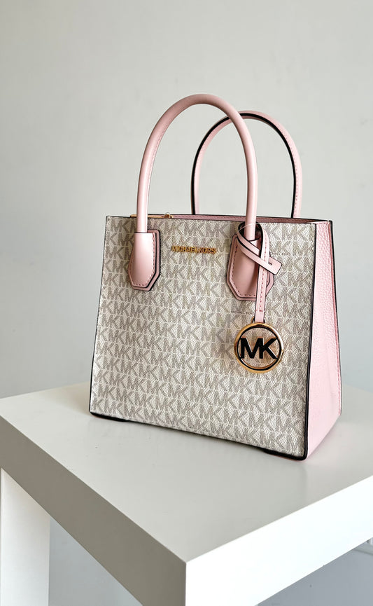 Michael Kors Mercer medium powder blush monogrammed