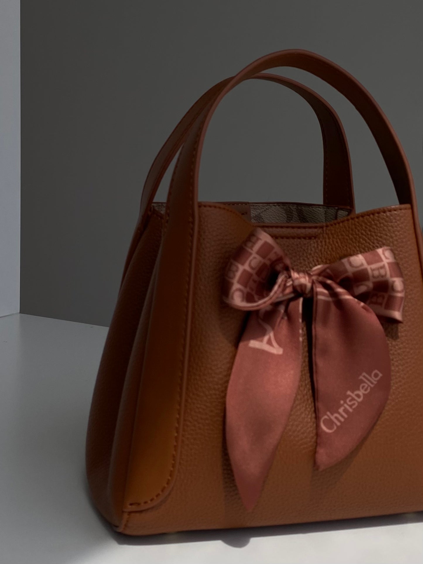 Chrisbella anilia tote