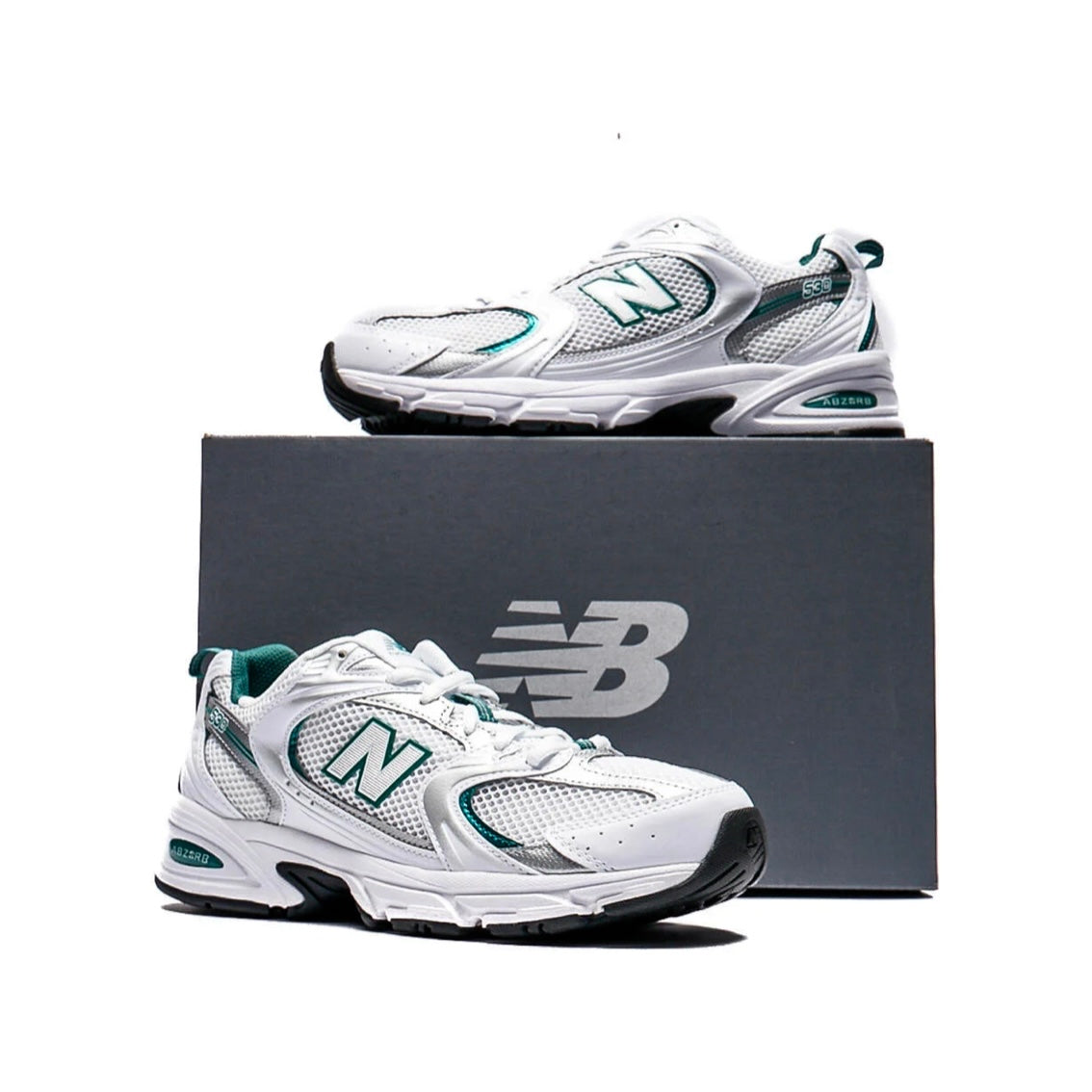 New Balance trainers 530 women's white/ dark green